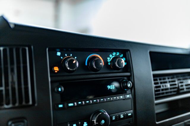 2021 GMC Savana 2500 Cargo Van BCam Red Deer AB