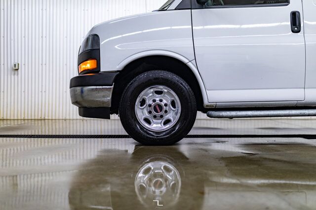 2021 GMC Savana 2500 Cargo Van BCam Red Deer AB