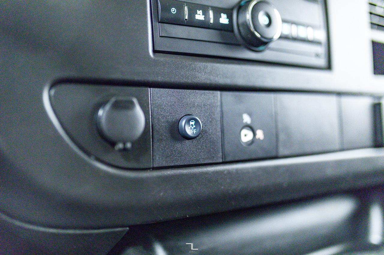 2021 GMC Savana 2500 Cargo Van BCam Red Deer AB