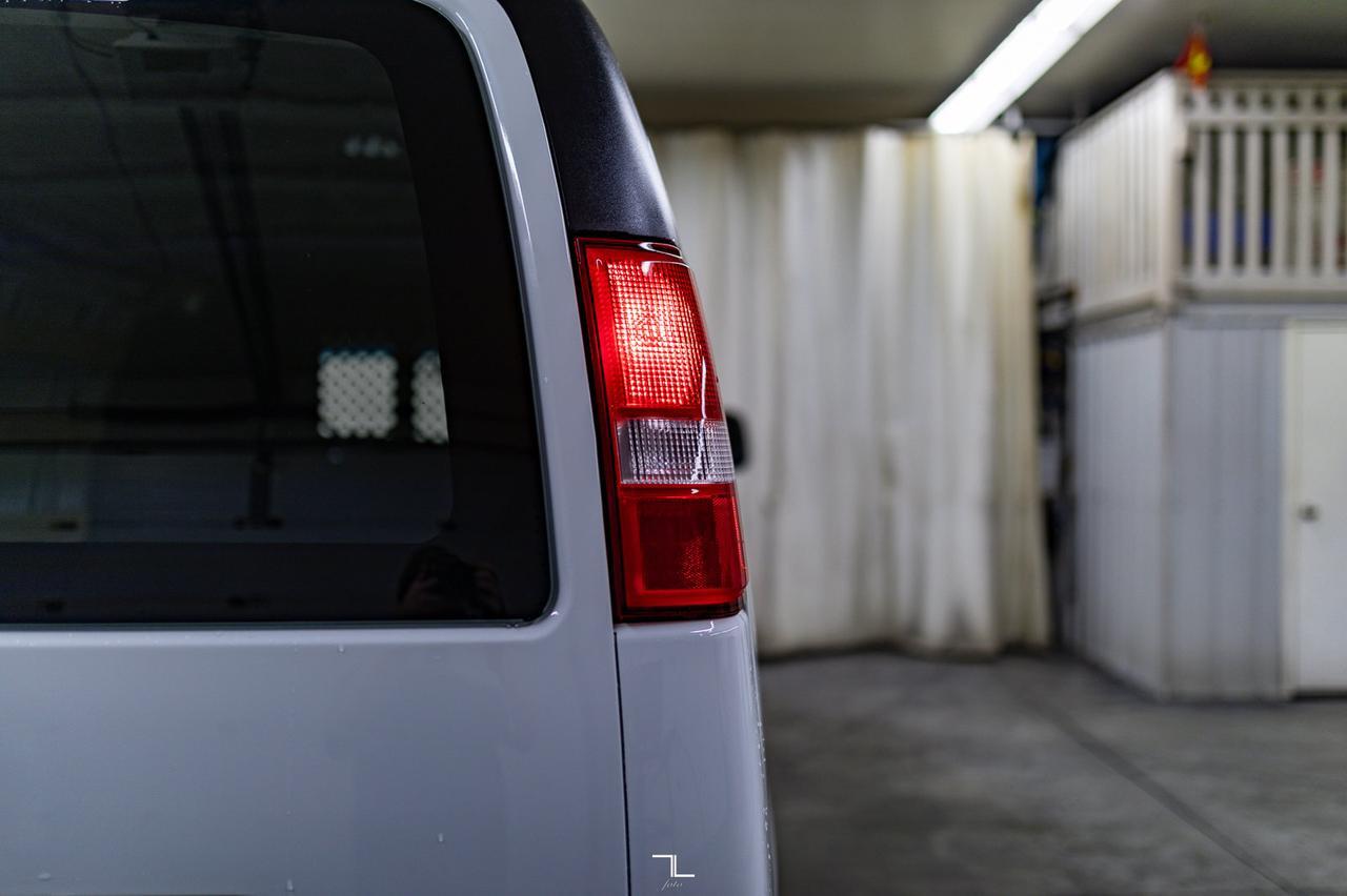 2021 GMC Savana 2500 Cargo Van BCam Red Deer AB