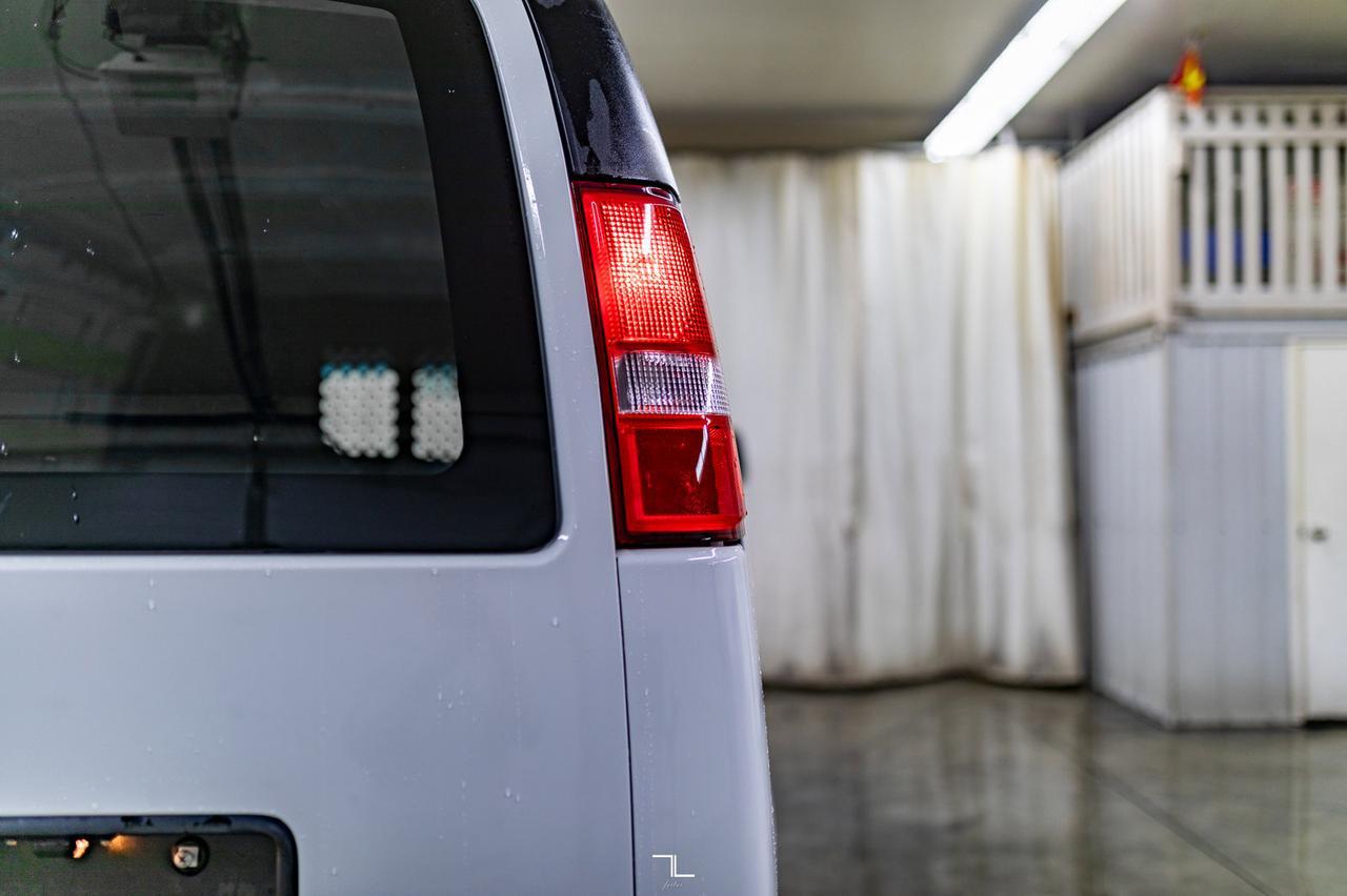 2021 GMC Savana 2500 Cargo Van BCam Red Deer AB