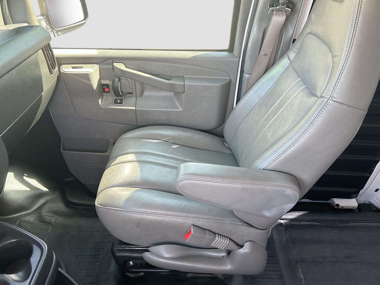 2021 GMC Savana Cargo Van RWD 2500 Venice FL