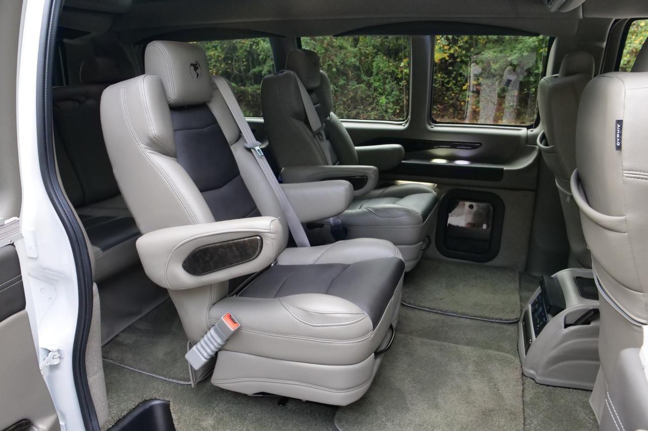 2021 GMC Savana Explorer Conversion Van / Limited SE / Loaded With Options! Lincolnton NC
