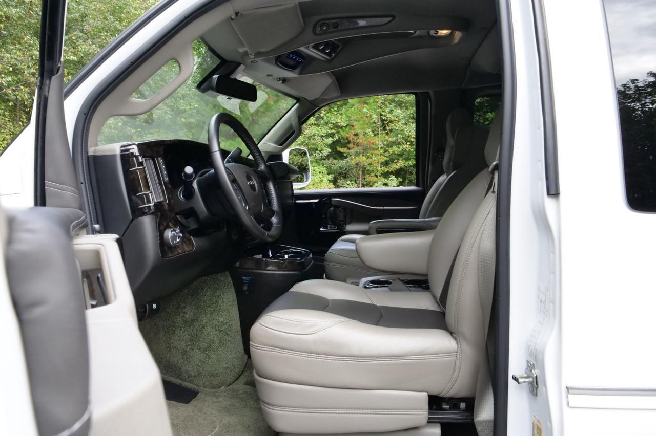 2021 GMC Savana Explorer Conversion Van / Limited SE / Loaded With Options! Lincolnton NC