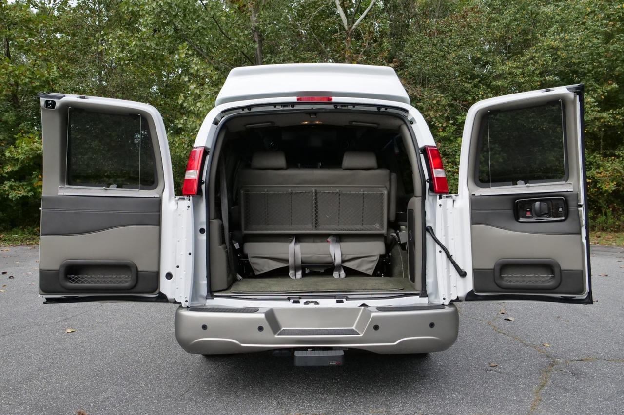 2021 GMC Savana Explorer Conversion Van / Limited SE / Loaded With Options! Lincolnton NC