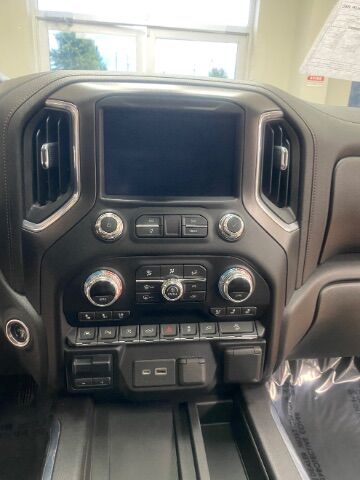 2021 GMC Sierra 1500 4WD Crew Cab Short Box AT4 Charlotte NC