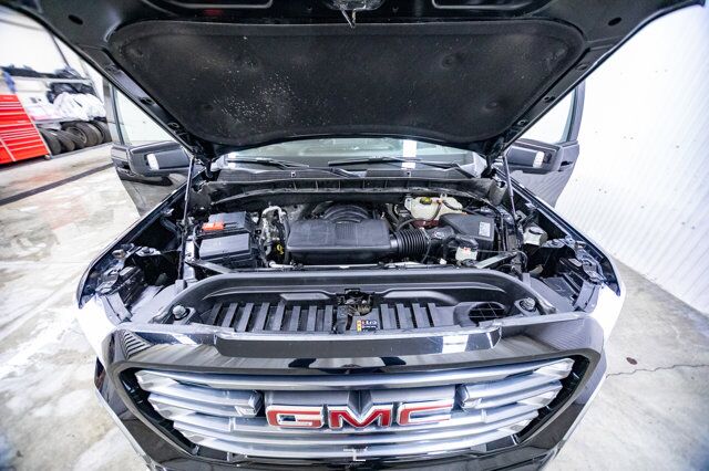 2021 GMC Sierra 1500 4x4 Crew Cab AT4 Leather Roof Nav BCam Red Deer AB