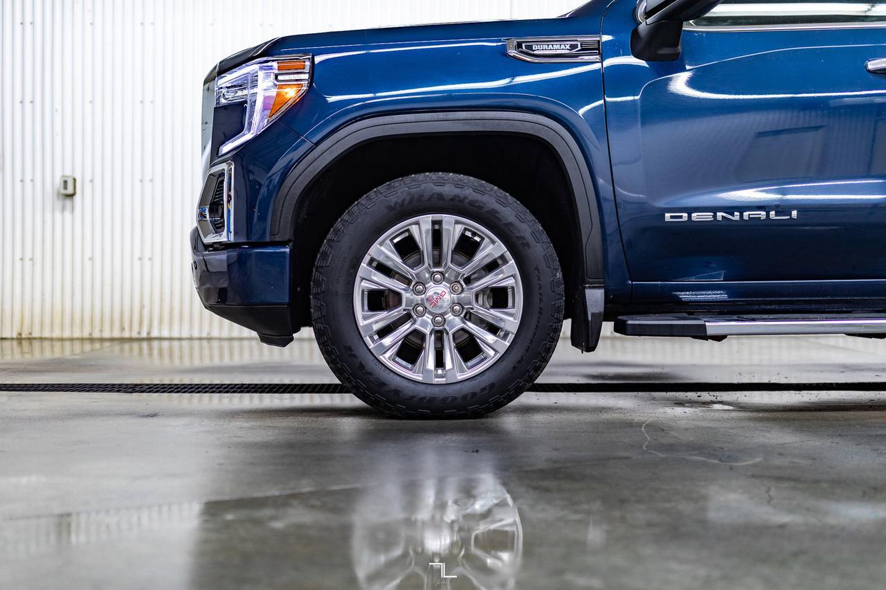 2021 GMC Sierra 1500 4x4 Crew Cab Denali Diesel Leather Nav BCam Red Deer AB