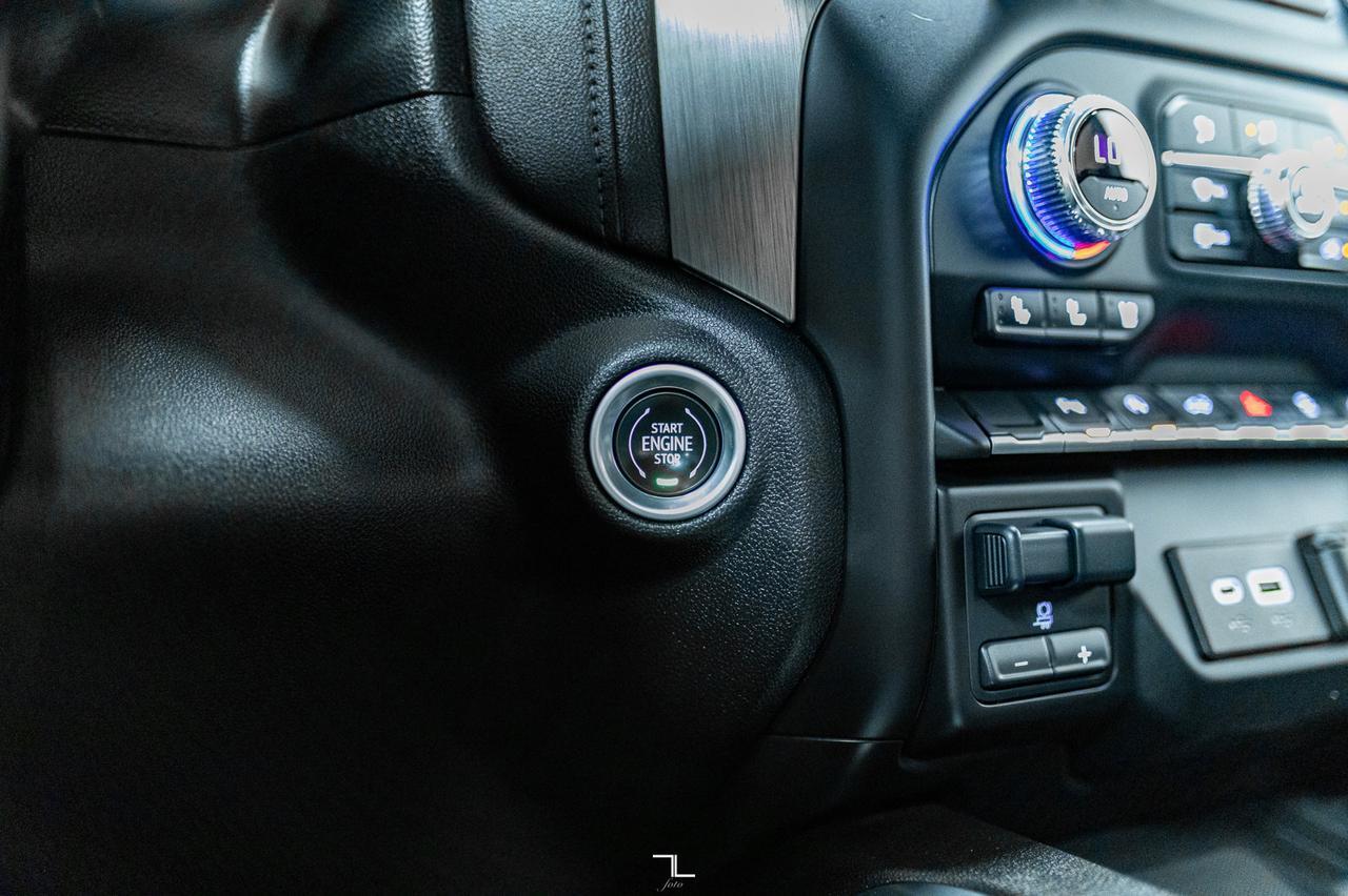 2021 GMC Sierra 1500 4x4 Crew Cab Denali Diesel Leather Nav BCam Red Deer AB