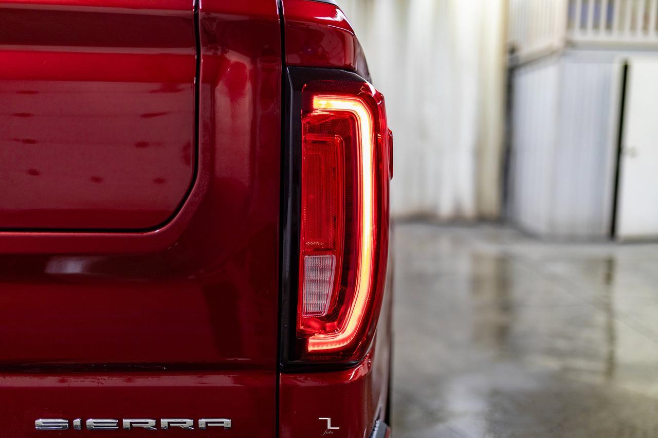 2021 GMC Sierra 1500 4x4 Crew Cab Denali Leather Roof Nav Red Deer AB