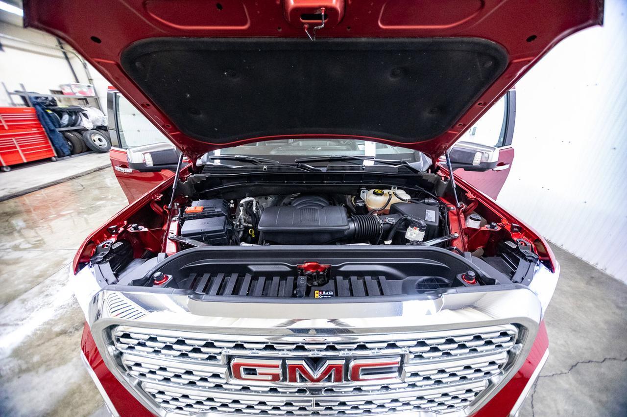 2021 GMC Sierra 1500 4x4 Crew Cab Denali Leather Roof Nav Red Deer AB