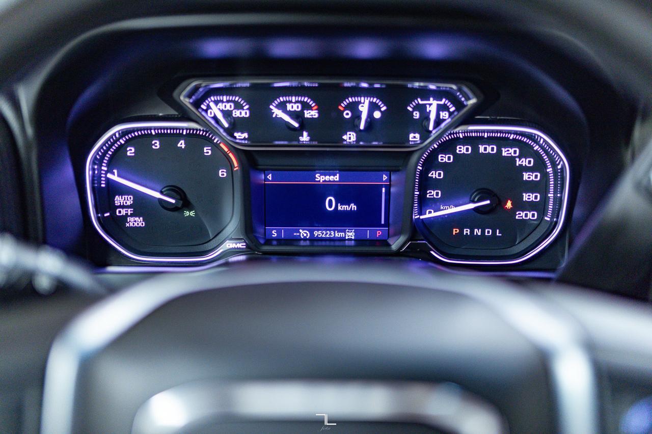 2021 GMC Sierra 1500 4x4 Crew Cab SLE Diesel PSeat BCam Red Deer AB