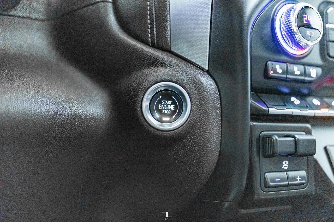 2021 GMC Sierra 1500 4x4 Crew Cab SLT X31 Diesel Leather Roof BCam Red Deer AB