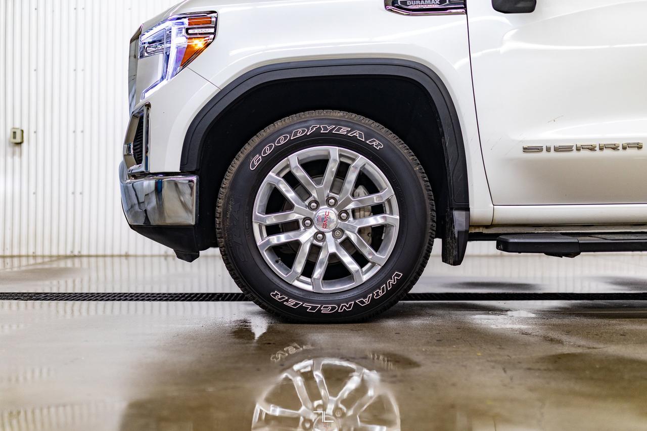 2021 GMC Sierra 1500 4x4 Crew Cab SLT X31 Diesel Leather Roof BCam Red Deer AB