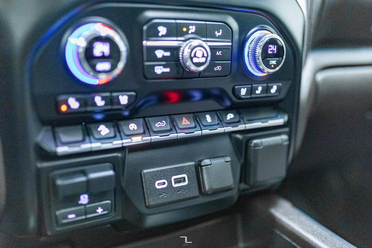 2021 GMC Sierra 1500 4x4 Crew Cab SLT X31 Diesel Leather Roof BCam Red Deer AB