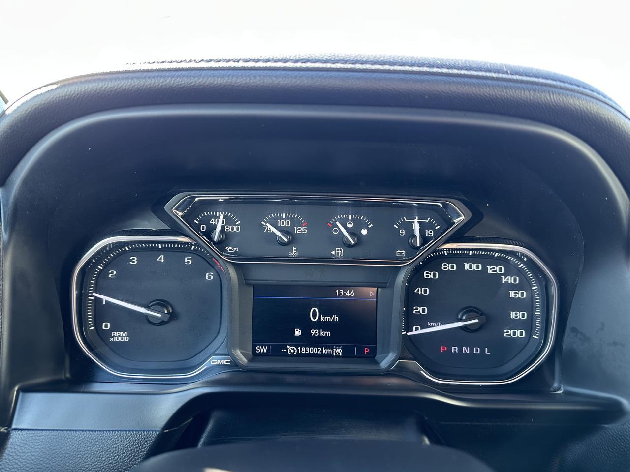 2021 GMC Sierra 1500 AT4 Crew Cab 4WD | V8 | Leather | Heated Vented Seats | MultiPro Tailgate | 2IN Factory Lift Redwater AB