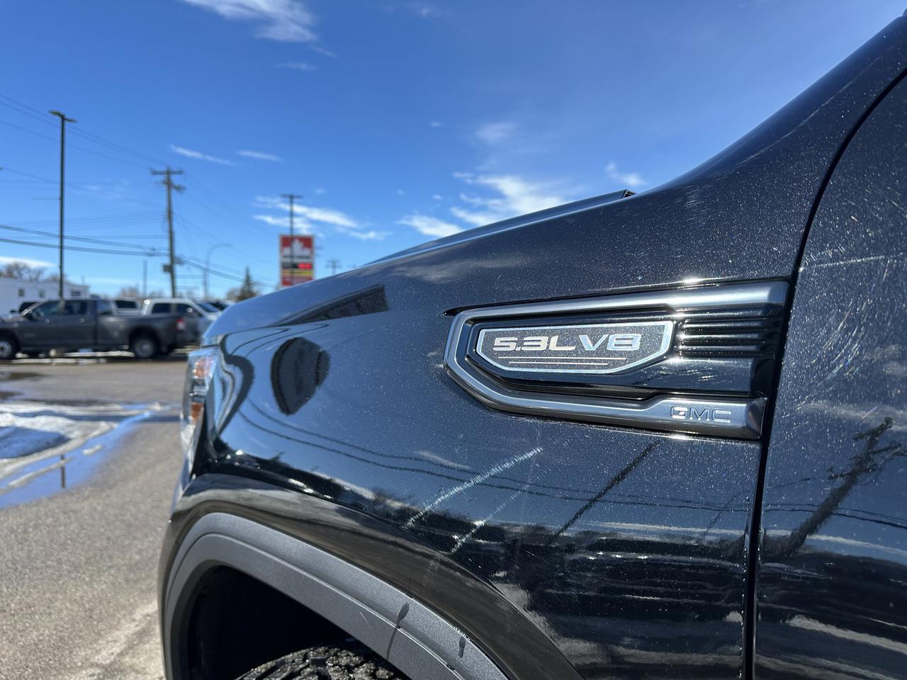 2021 GMC Sierra 1500 AT4 Crew Cab 4WD | V8 | Leather | Heated Vented Seats | MultiPro Tailgate | 2IN Factory Lift Redwater AB