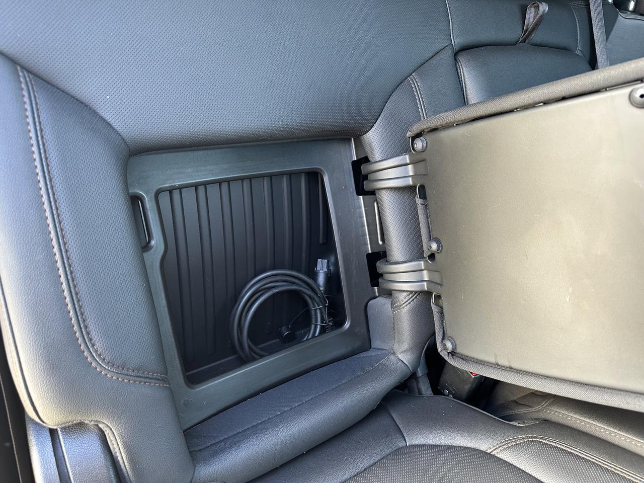 2021 GMC Sierra 1500 AT4 Crew Cab 4WD | V8 | Leather | Heated Vented Seats | MultiPro Tailgate | 2IN Factory Lift Redwater AB