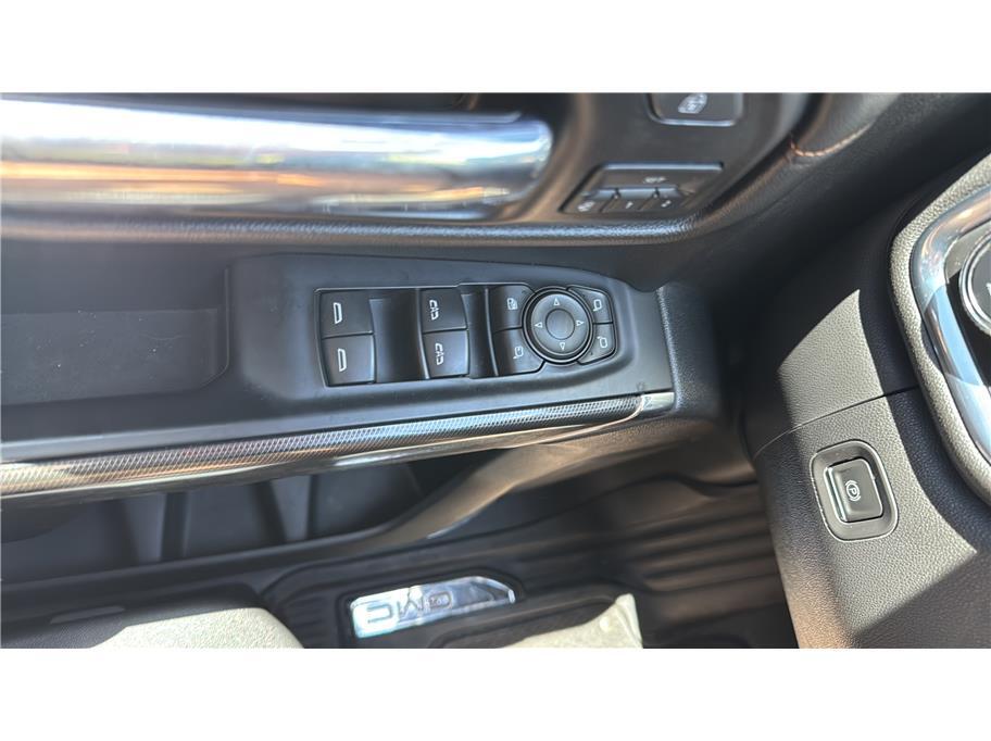 2021 GMC Sierra 1500 Crew Cab AT4 Pickup 4D 5 3/4 ft Folsom CA