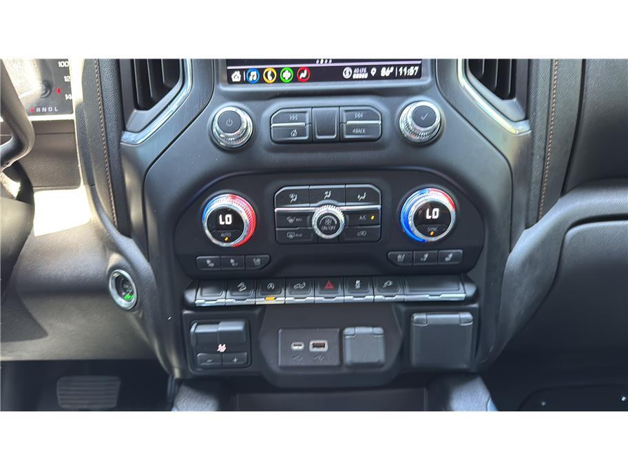 2021 GMC Sierra 1500 Crew Cab AT4 Pickup 4D 5 3/4 ft Folsom CA