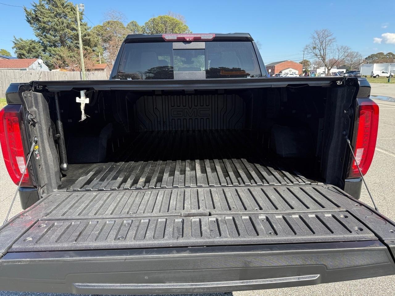 2021 GMC Sierra 1500 Denali, HEATED/VENTILATED SEATS, HEATED REAR SEATS, SUNROOF, TONNEAU COVER, POWER RUNNING BOARDS, TOW PACKAGE, POWER FOLDING MIRRORS, UNIVERSAL GARAGE DOOR OPENER, APPLE CARPLAY/ANDROID AUTO, MOTO METAL WHEELS, THIS DENALI HAS IT ALL MAKE IT YOURS TO Norfolk VA