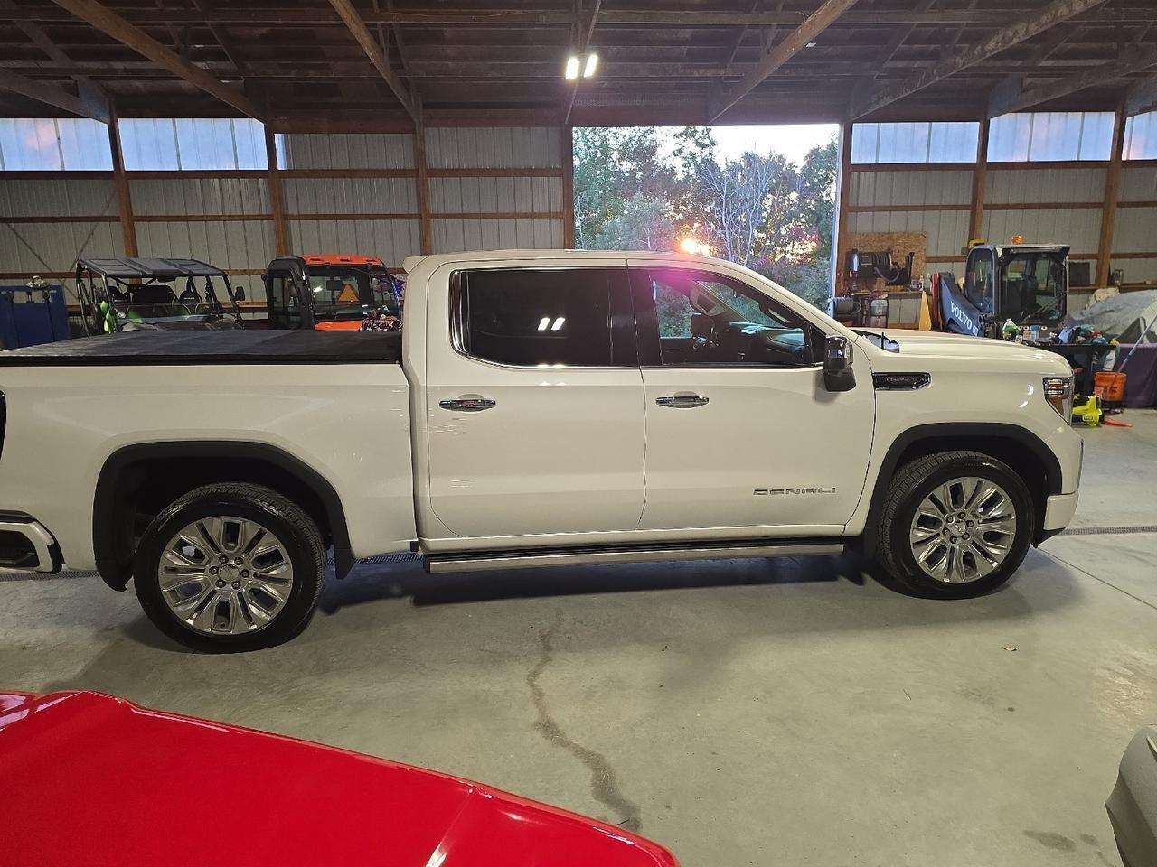 2021 GMC Sierra 1500 Denali Sand Lake NY