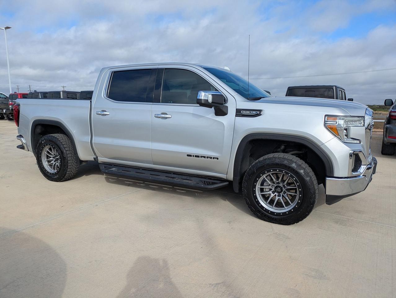 2021 GMC Sierra 1500 SLT