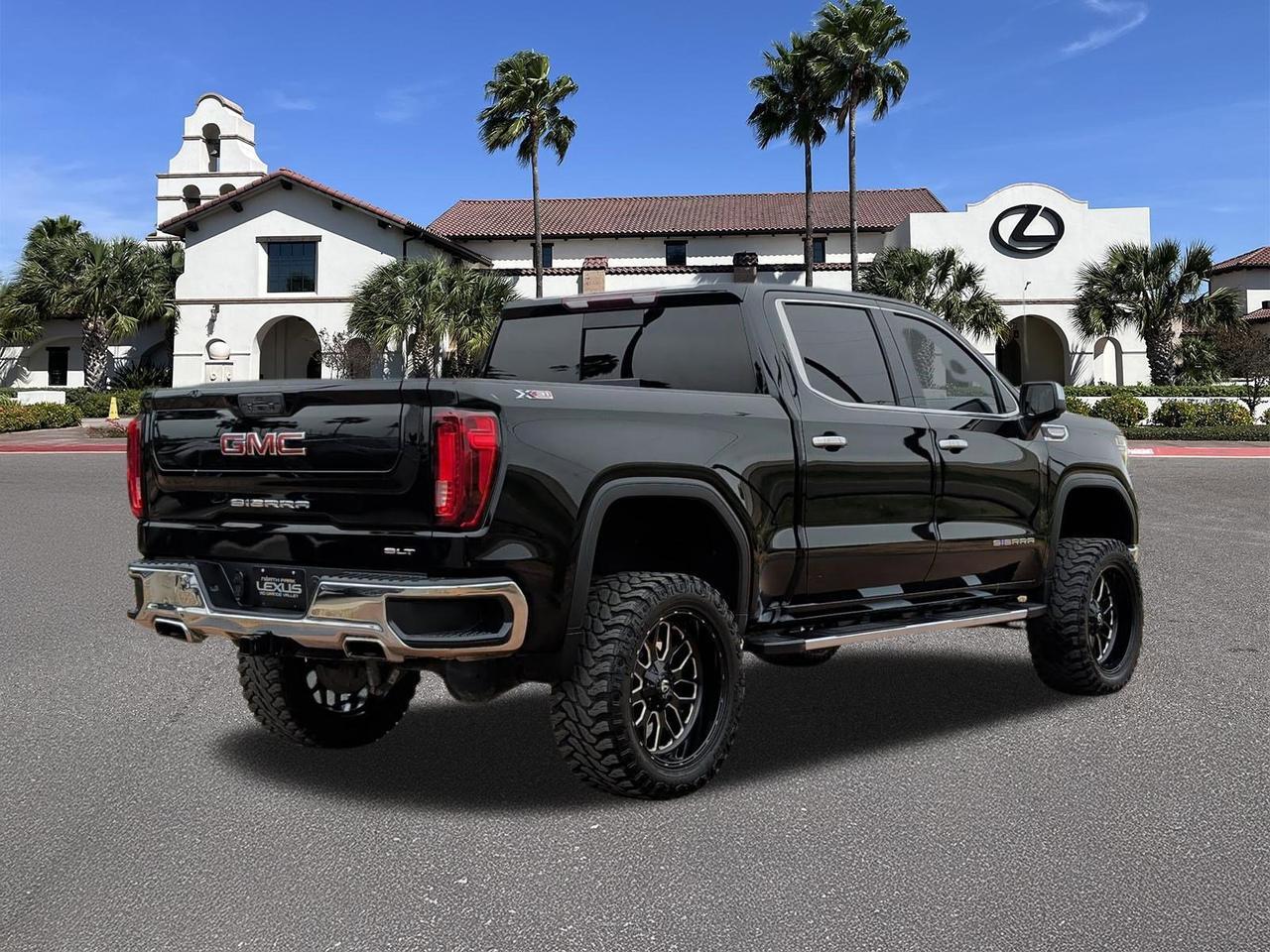2021 GMC Sierra 1500 SLT