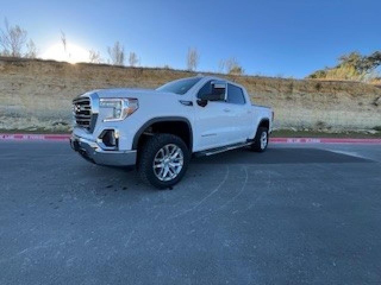 2021 Gmc Sierra 1500 SLT photo 4