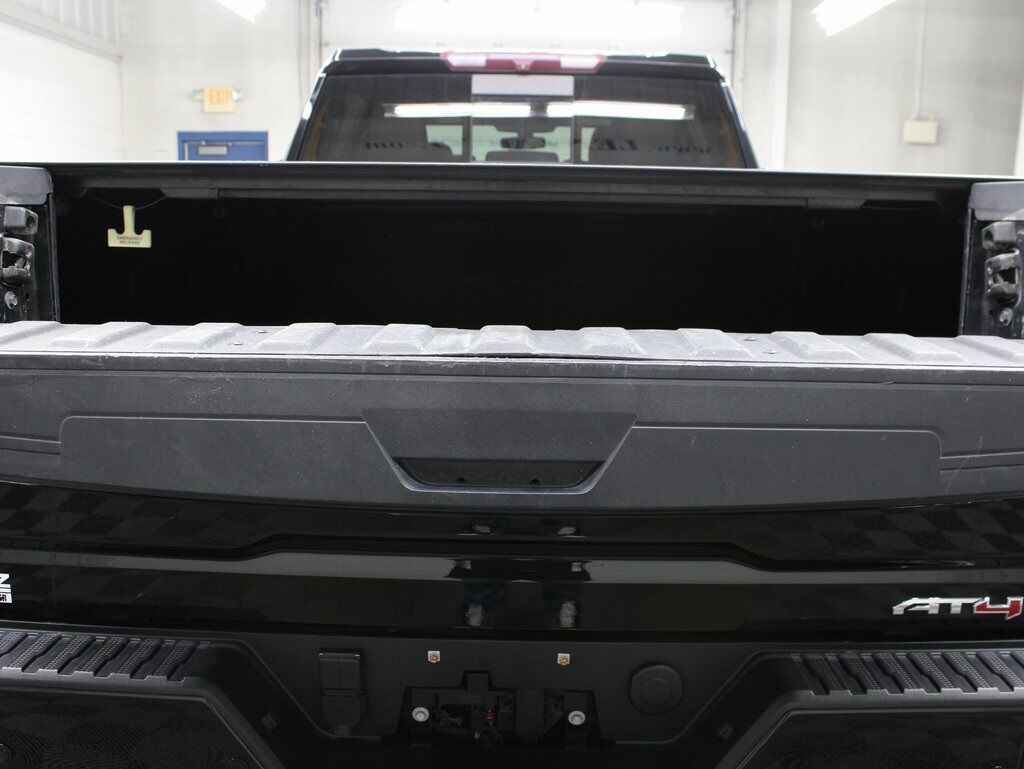 2021 GMC Sierra 2500HD 4x4 Crew Cab AT4 Fond du Lac WI