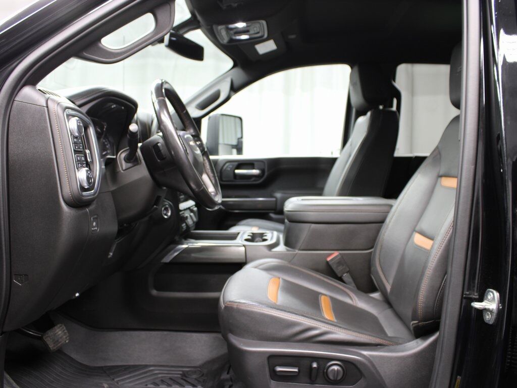 2021 GMC Sierra 2500HD 4x4 Crew Cab AT4 Fond du Lac WI