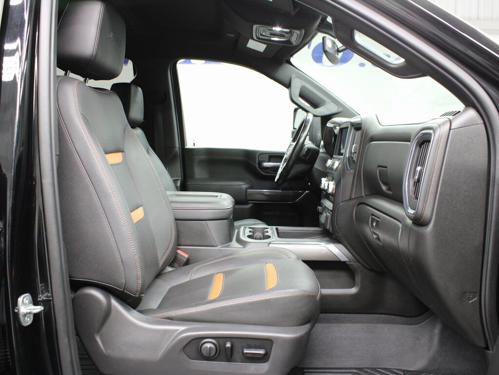 2021 GMC Sierra 2500HD 4x4 Crew Cab AT4 Fond du Lac WI