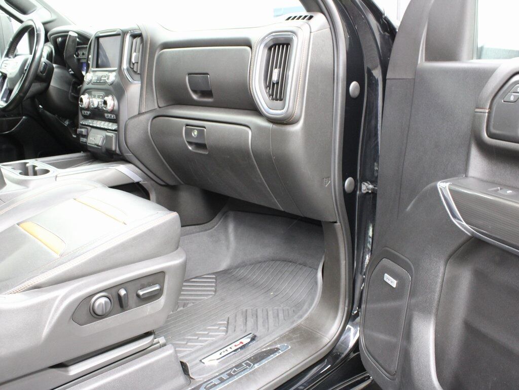 2021 GMC Sierra 2500HD 4x4 Crew Cab AT4 Fond du Lac WI
