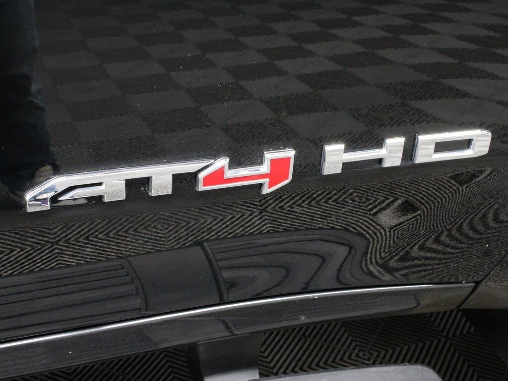 2021 GMC Sierra 2500HD 4x4 Crew Cab AT4 Fond du Lac WI