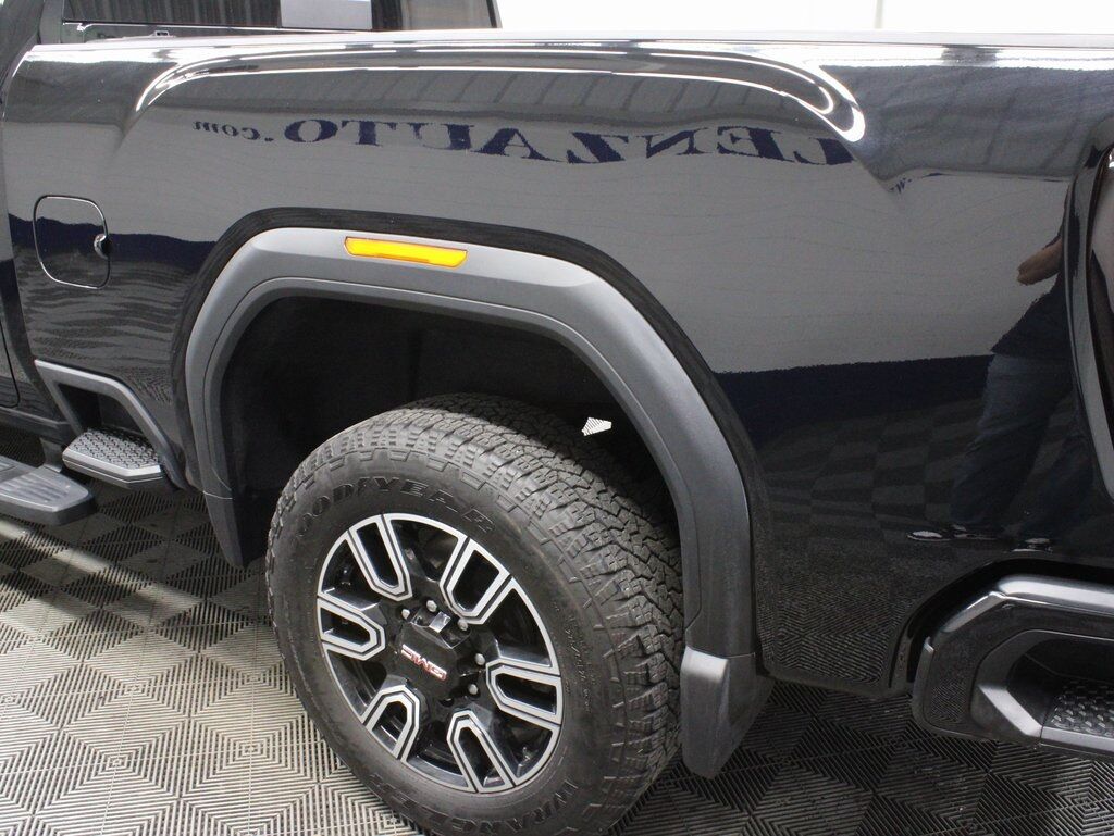 2021 GMC Sierra 2500HD 4x4 Crew Cab AT4 Fond du Lac WI