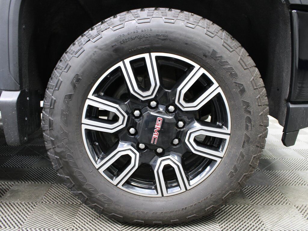 2021 GMC Sierra 2500HD 4x4 Crew Cab AT4 Fond du Lac WI