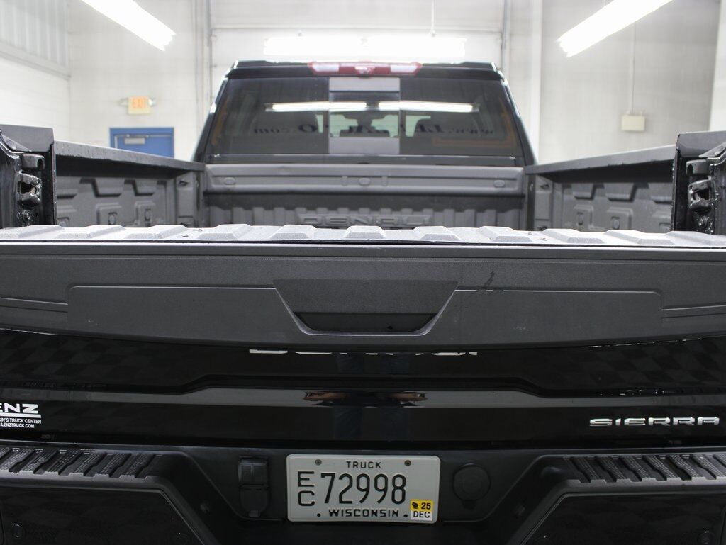 2021 GMC Sierra 2500HD 4x4 Crew Cab Denali Fond du Lac WI