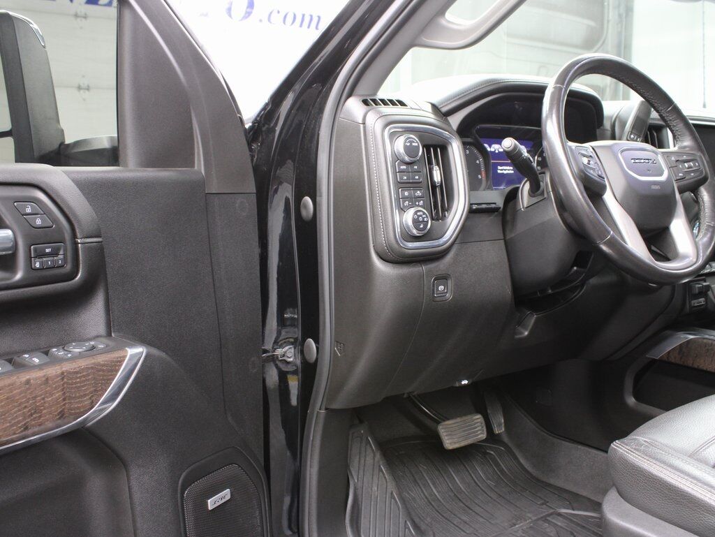 2021 GMC Sierra 2500HD 4x4 Crew Cab Denali Fond du Lac WI