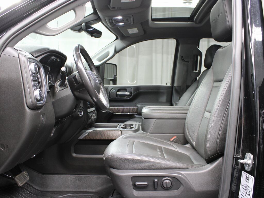 2021 GMC Sierra 2500HD 4x4 Crew Cab Denali Fond du Lac WI