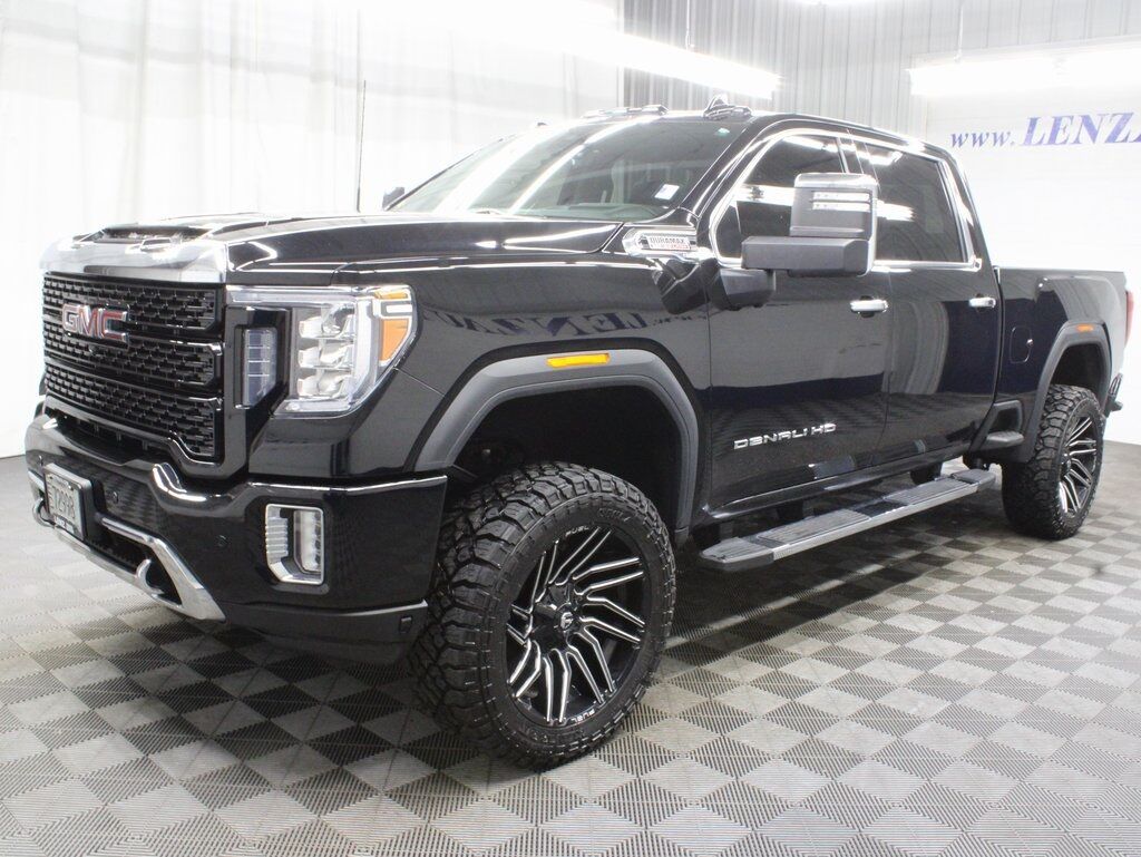2021 GMC Sierra 2500HD 4x4 Crew Cab Denali Fond du Lac WI