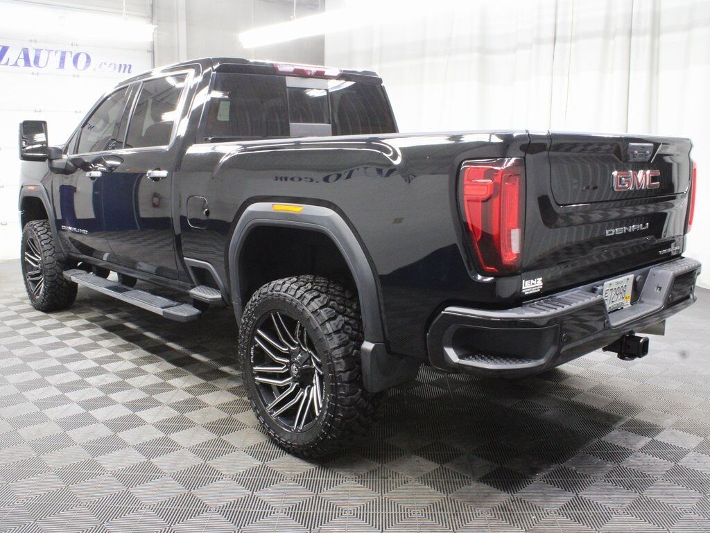 2021 GMC Sierra 2500HD 4x4 Crew Cab Denali Fond du Lac WI