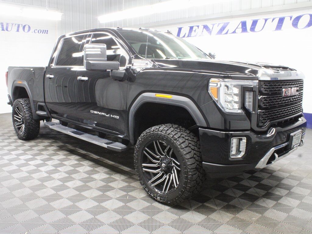 2021 GMC Sierra 2500HD 4x4 Crew Cab Denali Fond du Lac WI
