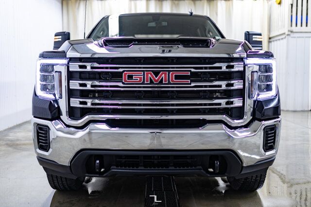 2021 GMC Sierra 2500HD 4x4 Crew Cab SLE Diesel BCam Red Deer AB