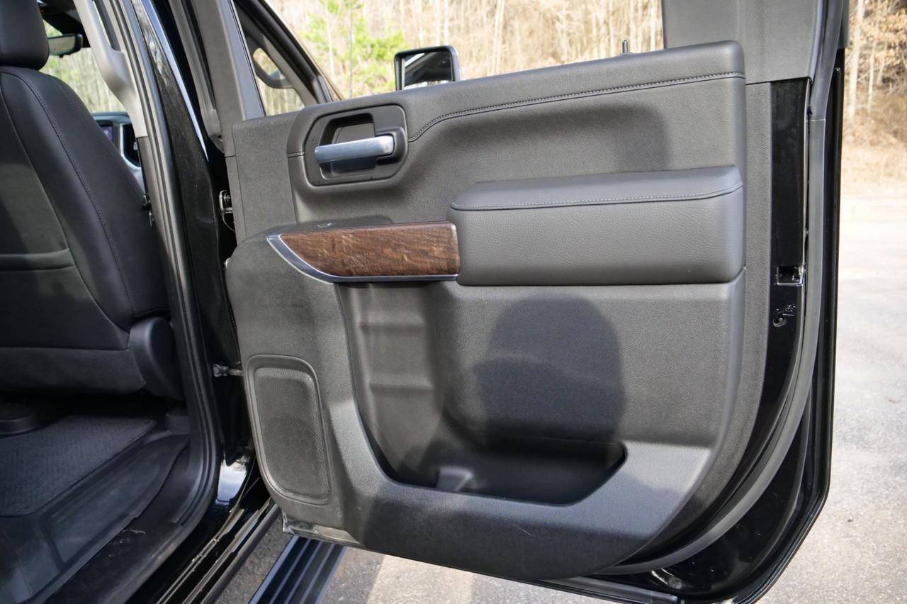 2021 GMC Sierra 2500HD Denali 4X4 / Black Diamond Edition / Ultimate PKG! Lincolnton NC