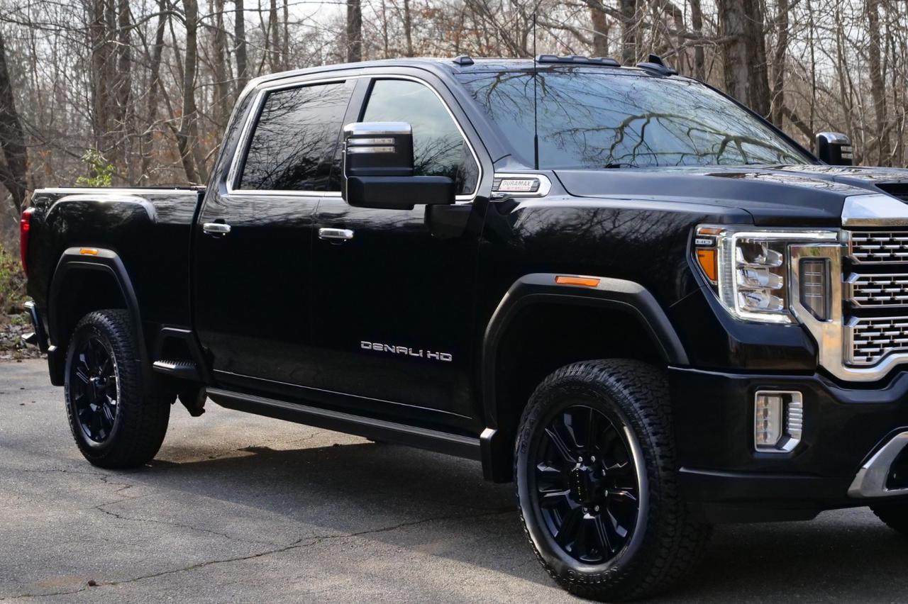 2021 GMC Sierra 2500HD Denali 4X4 / Black Diamond Edition / Ultimate PKG! Lincolnton NC