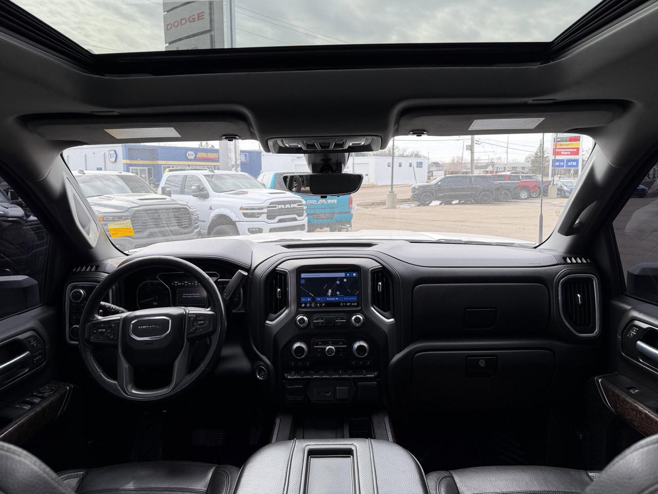 2021 GMC Sierra 2500HD Denali Crew Cab 4WD | V8 Diesel | Leather | Heated Vented Seats | NAV | Remote Start | Sunroof Redwater AB