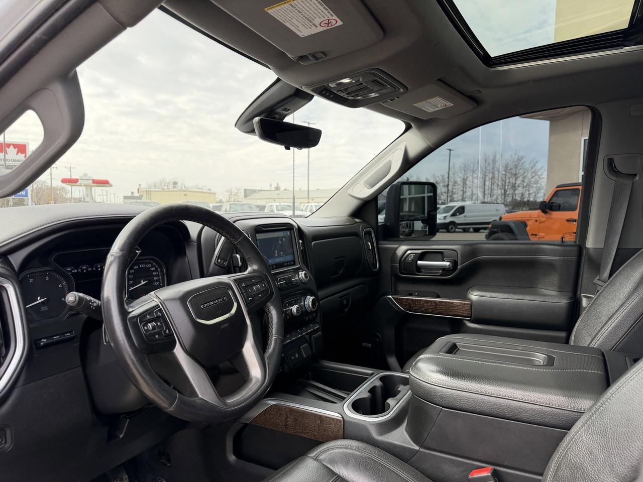 2021 GMC Sierra 2500HD Denali Crew Cab 4WD | V8 Diesel | Leather | Heated Vented Seats | NAV | Remote Start | Sunroof Redwater AB