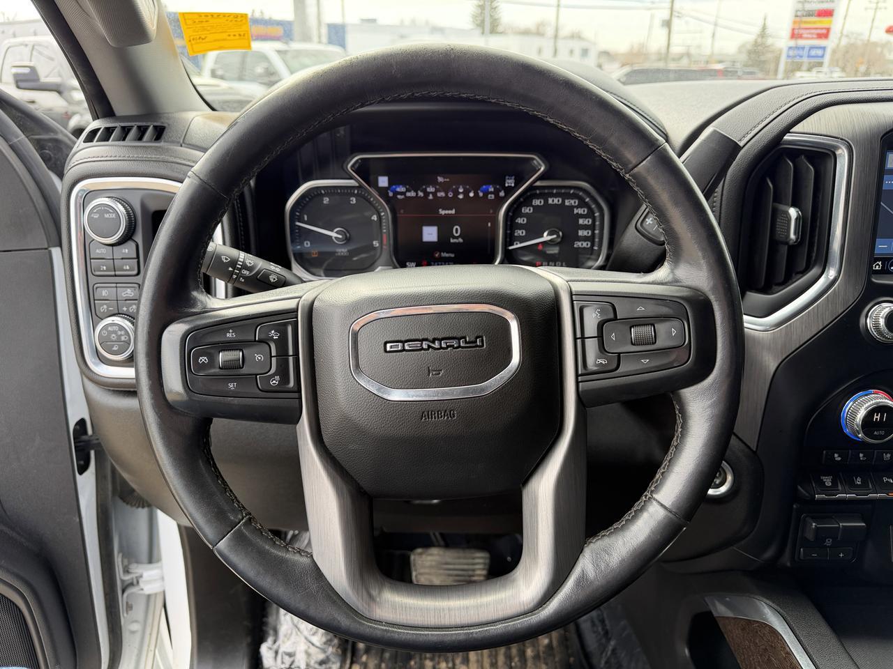 2021 GMC Sierra 2500HD Denali Crew Cab 4WD | V8 Diesel | Leather | Heated Vented Seats | NAV | Remote Start | Sunroof Redwater AB