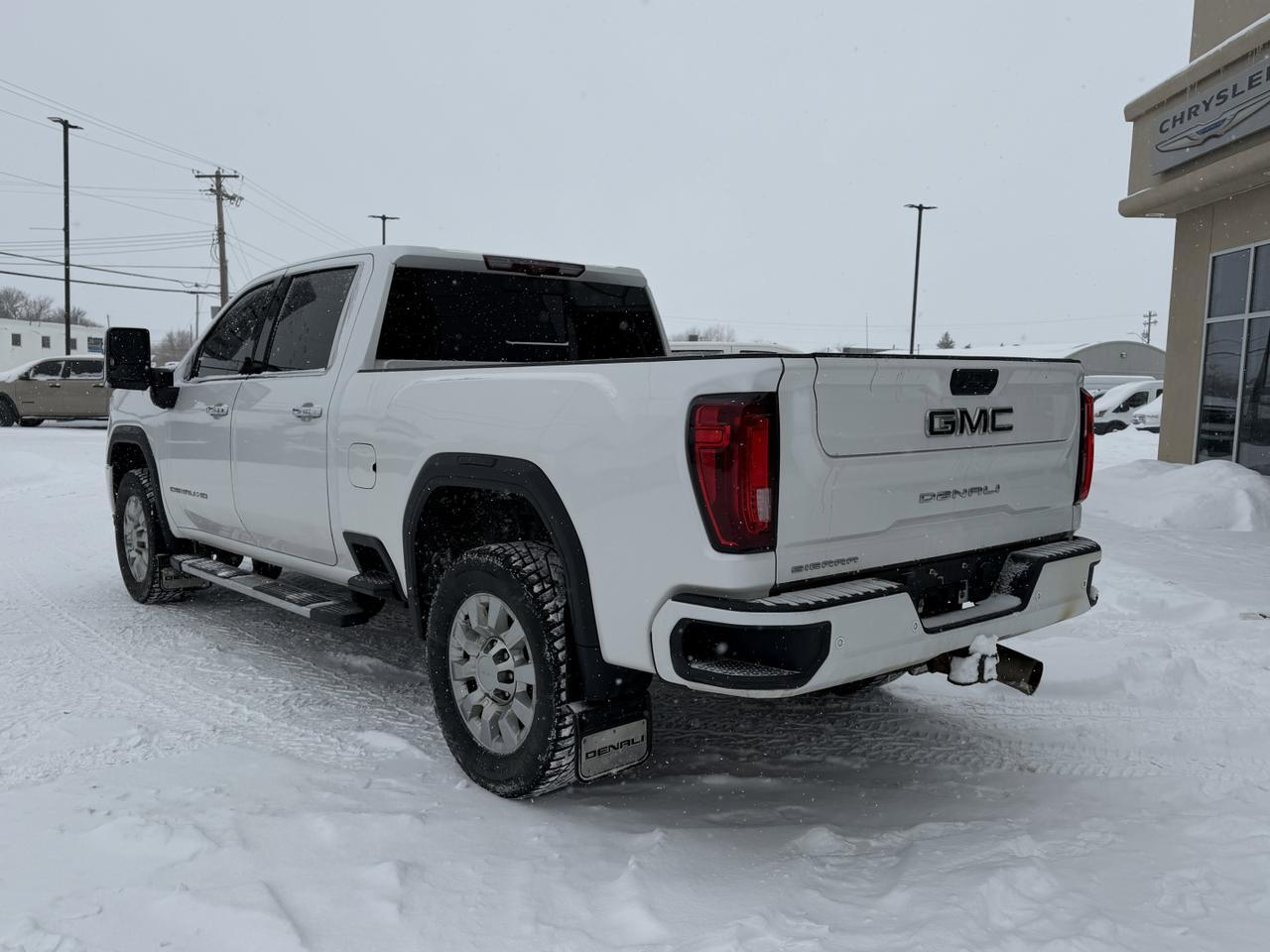 2021 GMC Sierra 2500HD Denali Crew Cab 4WD | V8 Diesel | Leather | Heated Vented Seats | NAV | Remote Start | Sunroof Redwater AB