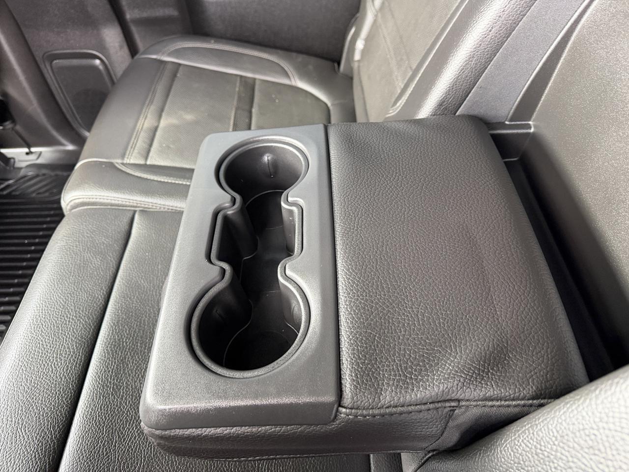 2021 GMC Sierra 2500HD Denali Crew Cab 4WD | V8 Diesel | Leather | Heated Vented Seats | NAV | Remote Start | Sunroof Redwater AB